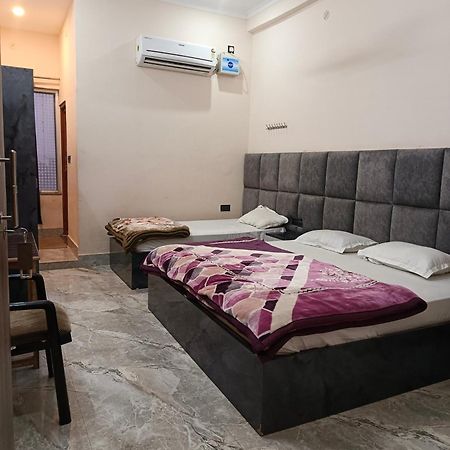 Surya Palace Ayodhya Eksteriør bilde