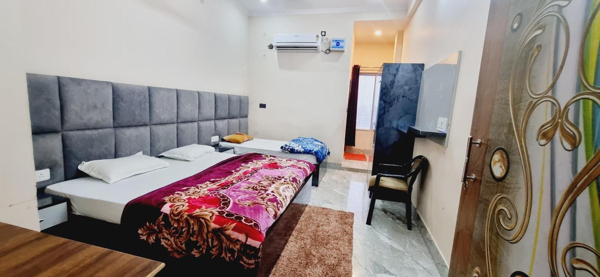 Surya Palace Ayodhya Eksteriør bilde